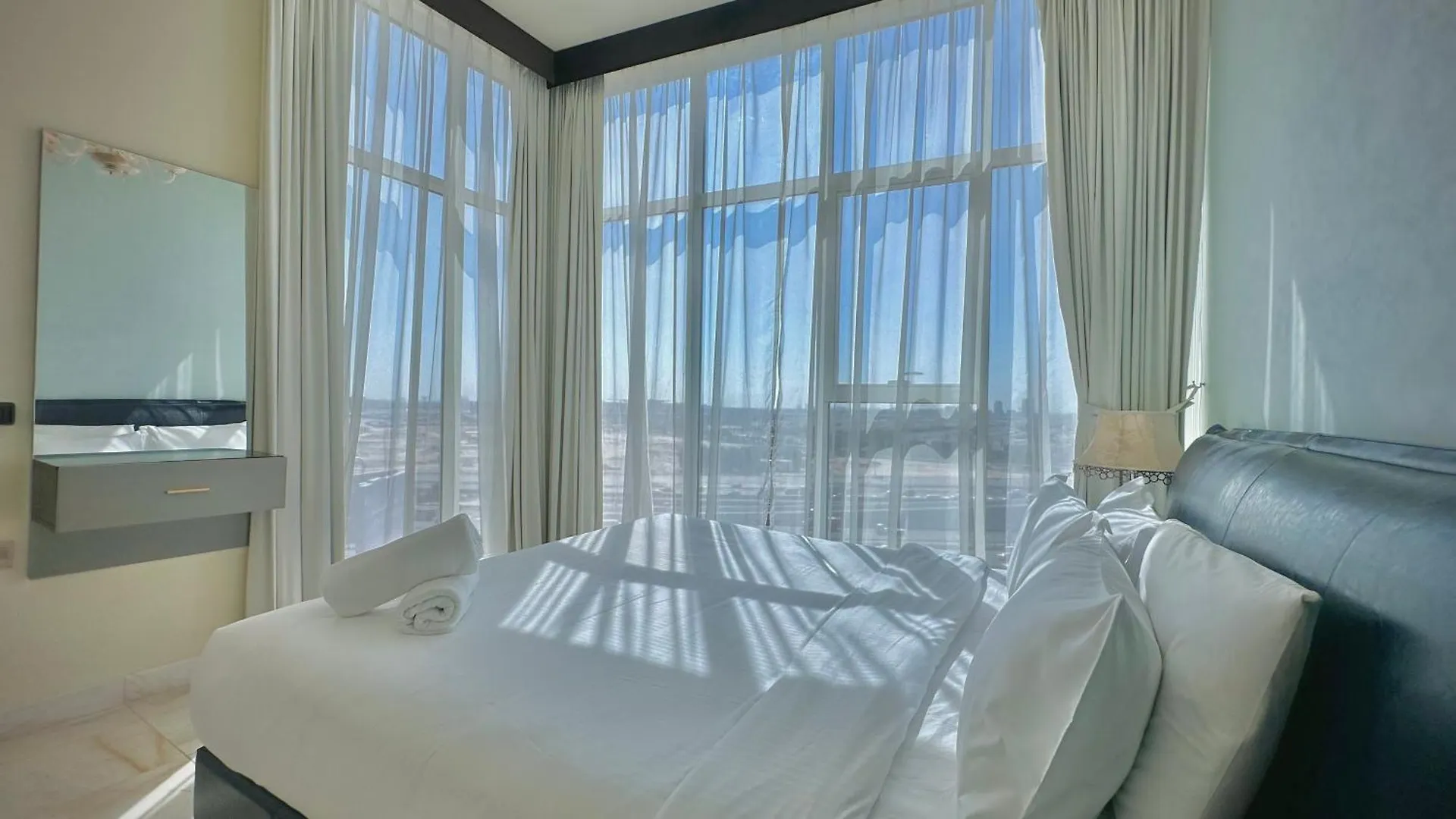 Charming 2Br Apartment In The Heart Of Business Bay By Bhavan Vacation Homes Dubai