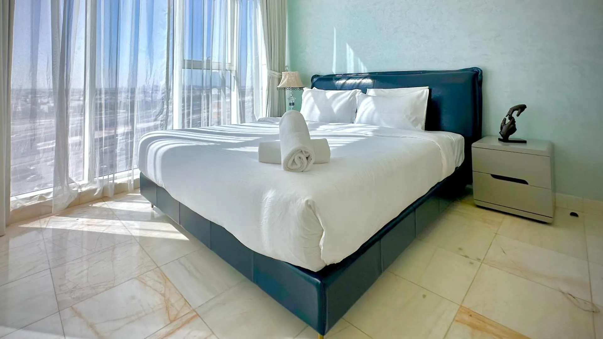 Charming 2Br Apartment In The Heart Of Business Bay By Bhavan Vacation Homes Dubai United Arab Emirates