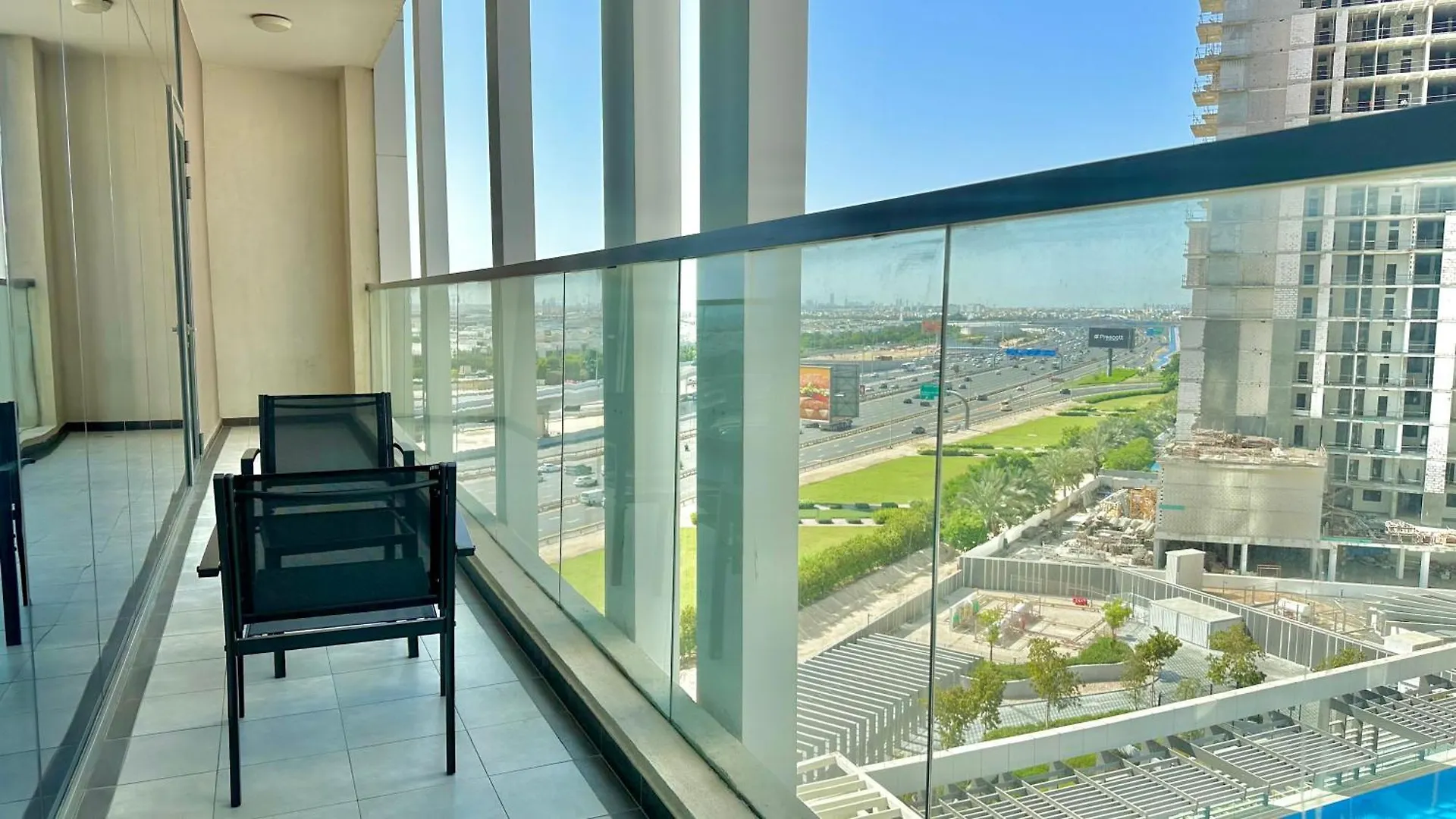 Charming 2Br Apartment In The Heart Of Business Bay By Bhavan Vacation Homes Dubai